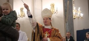 Вербна неділя у катедрі св.Олександра:через смирення — до небесної слави