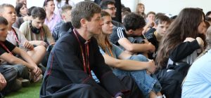 Дієцезіальний день підлітка: сказати Богові «так» посеред тривог і темряви