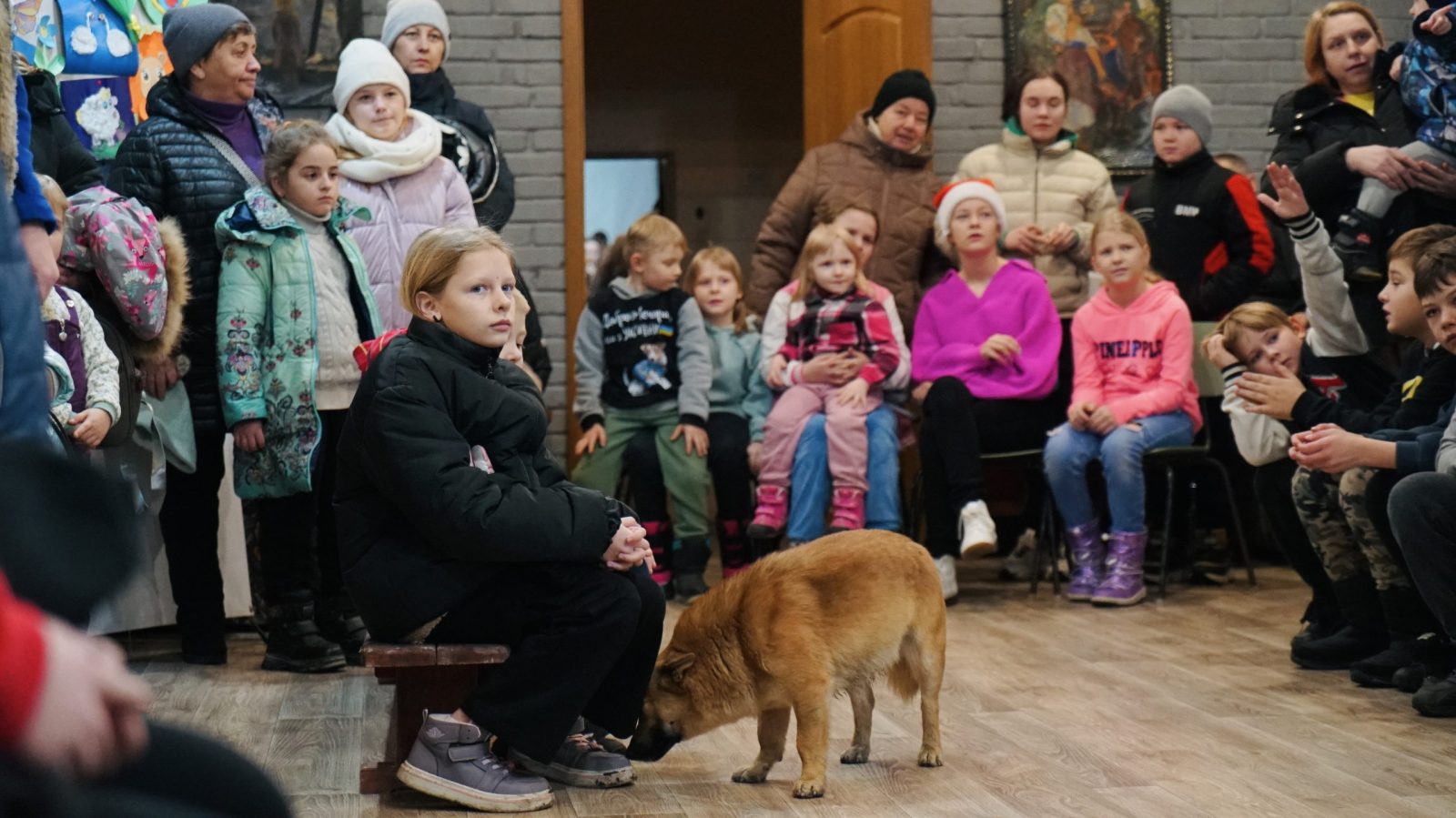 Найменші парафіяни храму св. Миколая принесли світло Христа дітям Мощуна