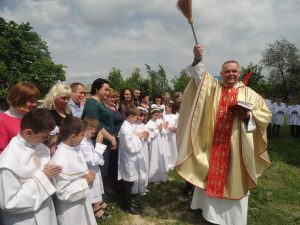 ПЕРШЕ СВЯТЕ ПРИЧАСТЯ В ГРИШКІВЦЯХ
