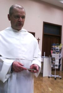 Для чого Церкві служіння мирян? Щоб доносити правду до нестійкого в ній світу