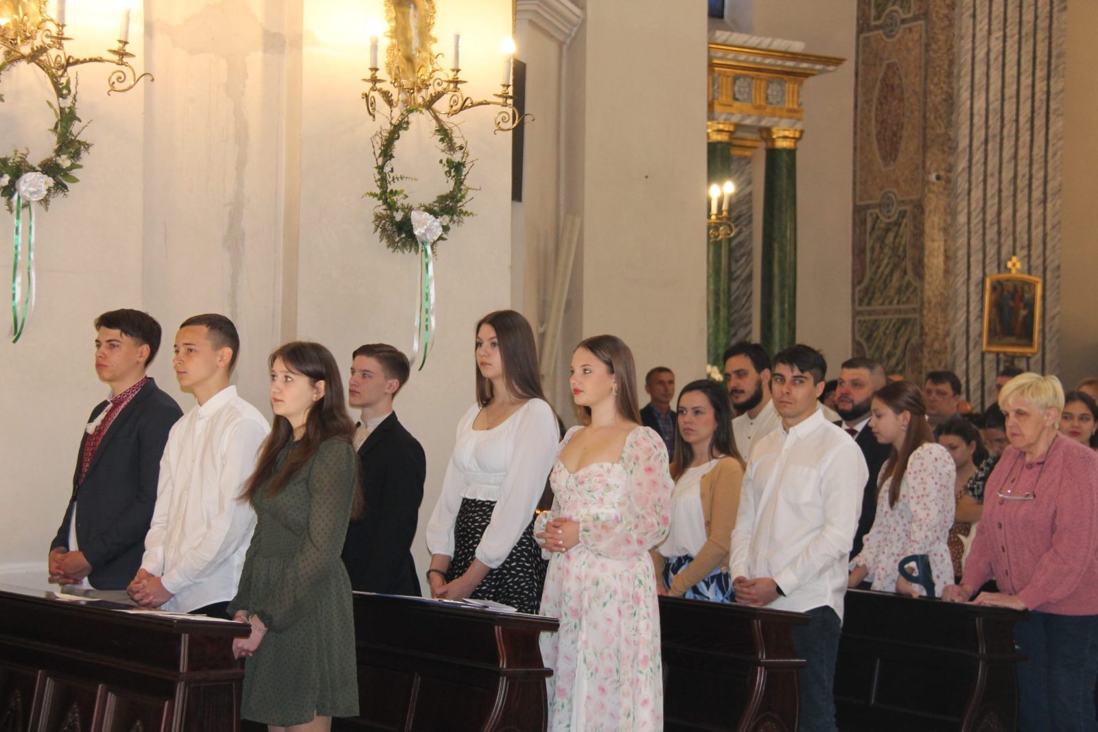 Таїнства Миропомазання в кафедральному св. Олександра
