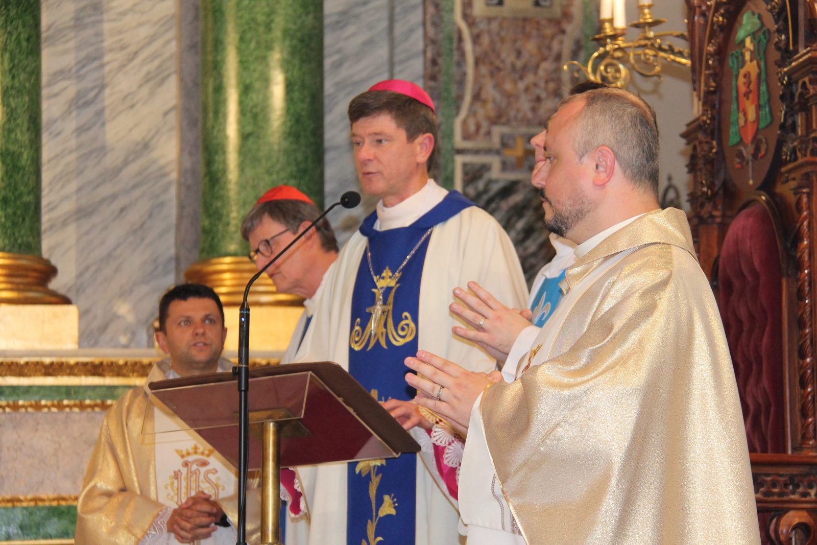 Візит солідарності до Церкви в Україні кардинала Райнера Марія Велькі