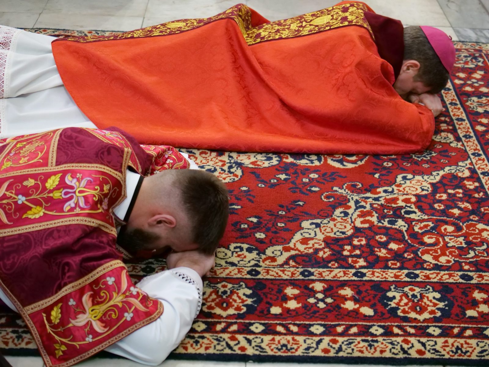 Літургія Страстей Господніх у Києві: осягнути велич смерті, що дала нам спасіння